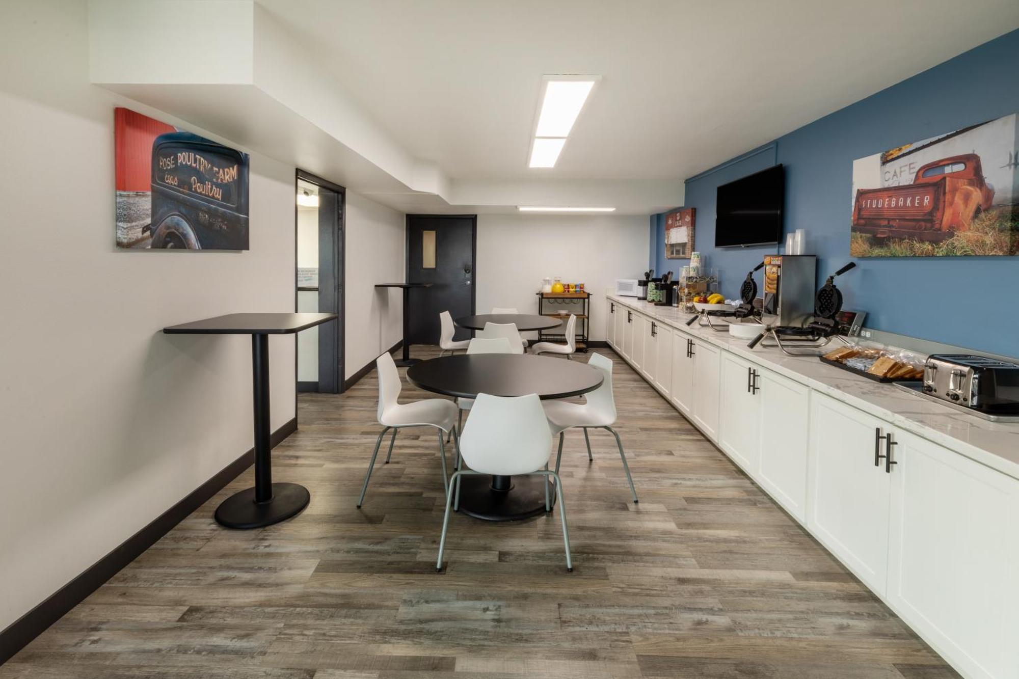 Super 8 By Wyndham Laredo Exterior foto