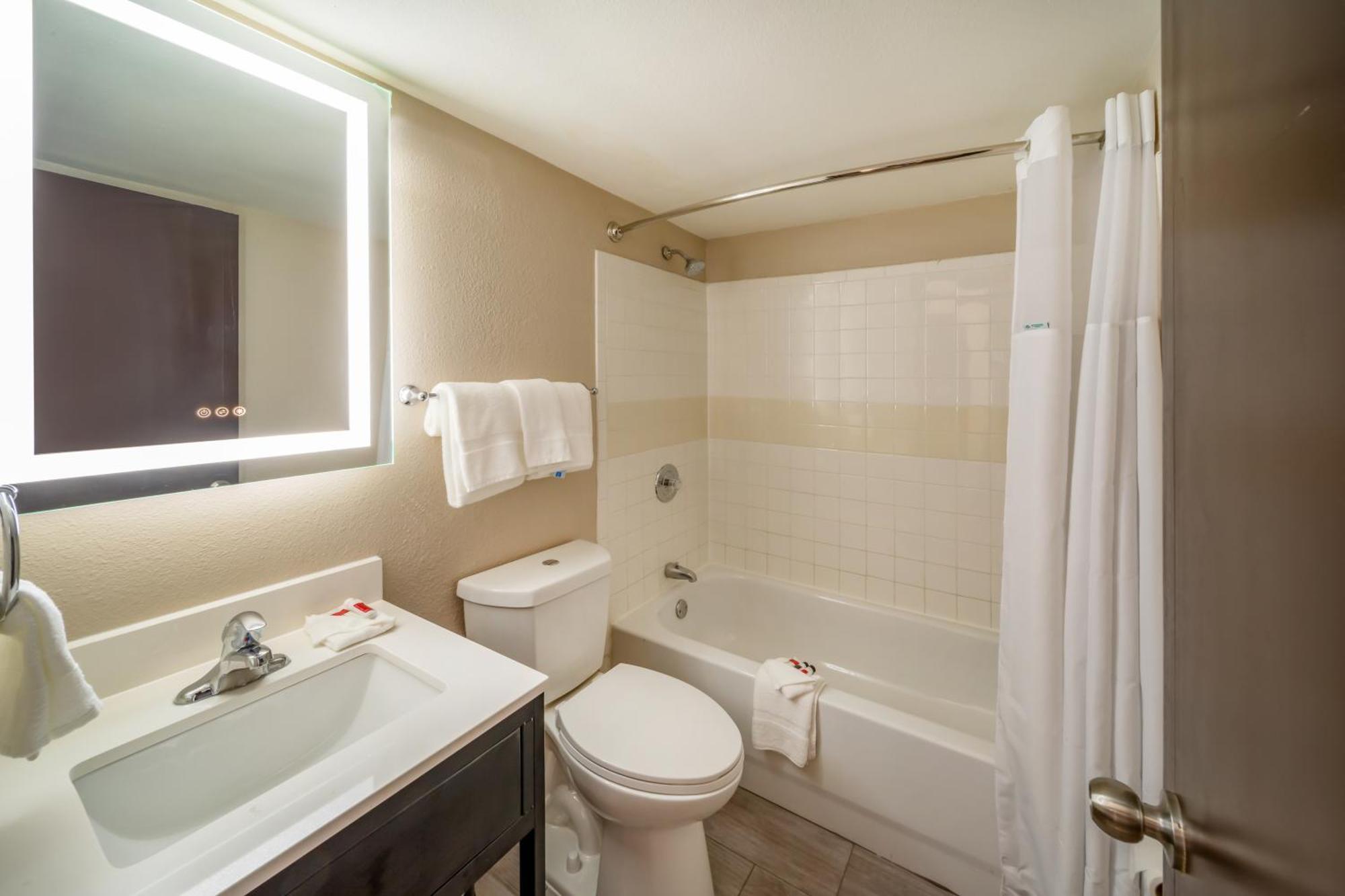 Super 8 By Wyndham Laredo Exterior foto